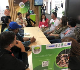 Intercambio de experiencias en Interzum Bogotá